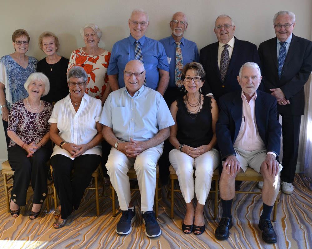 Standing - Paul Prentice, 卡尔Doerfler, 院长梅兹勒, 鲍勃Fickenscher, Eleanor (Kuechler) McFarland, Shelly (Krumenacker) Glassberg, Ora (Smith) Krafft; Seated - Bruce Murphy, 帕蒂Doerfler, 汤姆Faszholz, Pat (Green) Remmert, Janet (Jacobsen) Constantinides